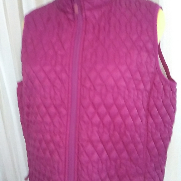 Lands’ End Women’s Quilted Vest Purple Size L 14-16 NWT - Picture 3 of 13